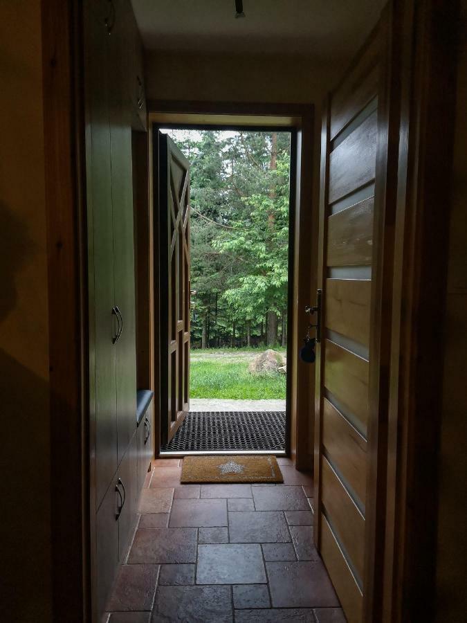 Gasthaus Zacisze Drwala Lutowiska Exterior foto